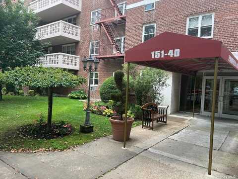 151-40 88 Street, Howard Beach, NY 11414