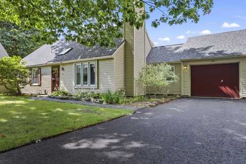 42 Willow Grove Road, Brunswick, ME 04011