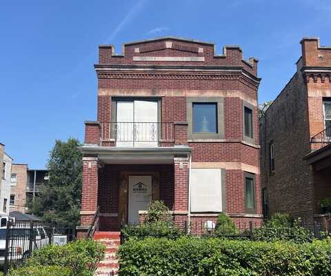 3716 W Ferdinand Street, Chicago, IL 60624