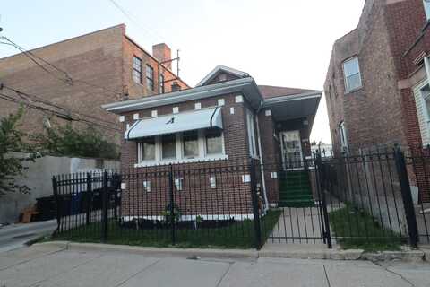 6242 S Maplewood Avenue, Chicago, IL 60629