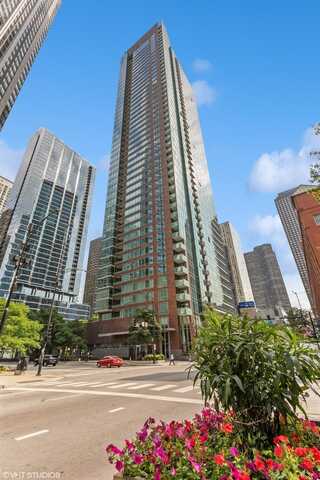 505 N McClurg Court, Chicago, IL 60611