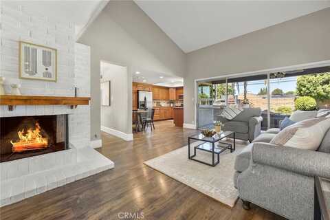 13075 Wickshire Lane, Tustin, CA 92782