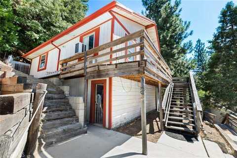 23034 Cedar Way, Crestline, CA 92325