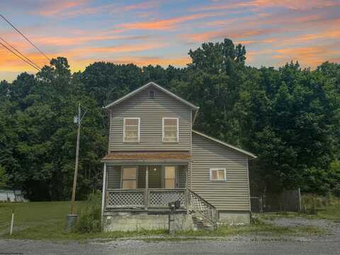 3387 EARL L CORE Road, Morgantown, WV 26508