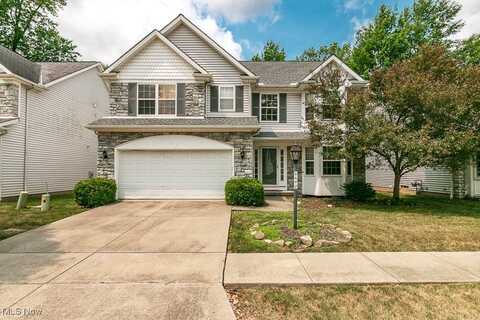 6680 Nantucket Lane, Middleburg Heights, OH 44130