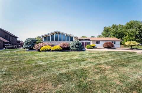 111 Creed Circle, Campbell, OH 44405