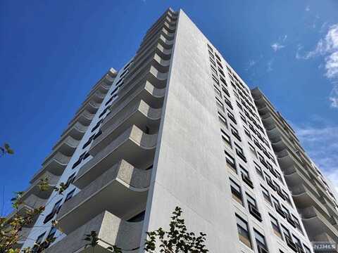 1600 Center Avenue, Fort Lee, NJ 07024