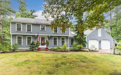 13 Birch Drive, Hampton Falls, NH 03844