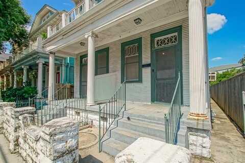 1227 CARONDELET Street, New Orleans, LA 70130