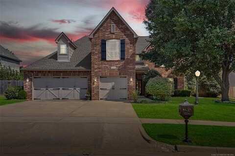 9205 N 103rd East Place, Owasso, OK 74055