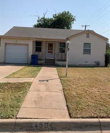 1504 Mccaulley Street, Sweetwater, TX 79556