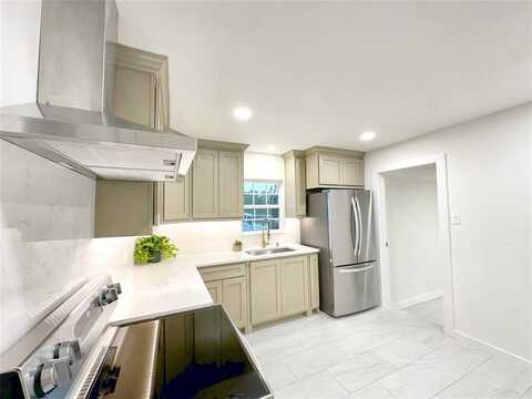 2814 La Monde Terrace, Sansom Park, TX 76114