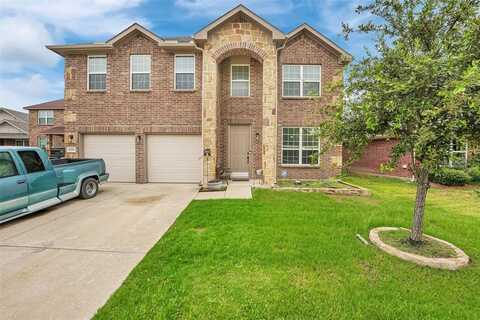 9220 San Tejas Drive, Fort Worth, TX 76177