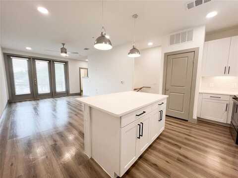 4020 McEwen Road, Farmers Branch, TX 75244