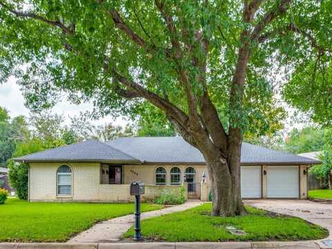 4029 Alicante Avenue, Fort Worth, TX 76133