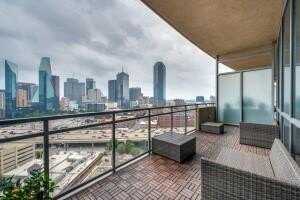 2200 Victory Avenue, Dallas, TX 75219