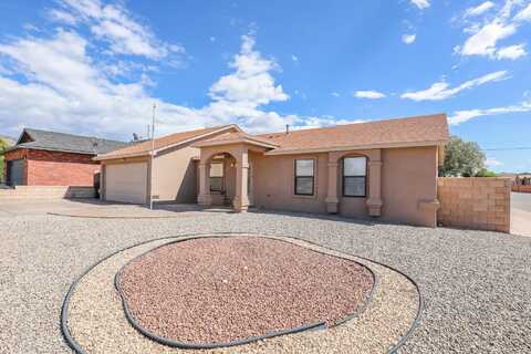 1012 Mimosa AVE, Alamogordo, NM 88310