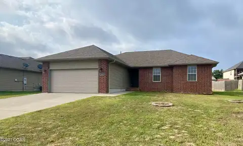 1326 Matthew Circle, Webb City, MO 64870