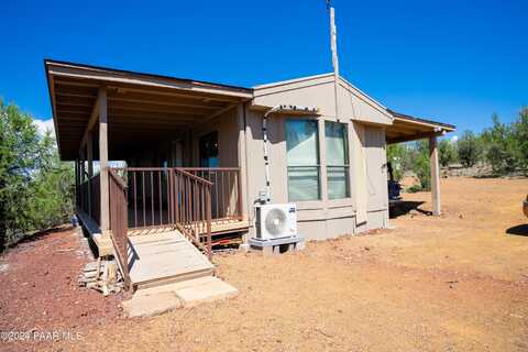 885 W Mesa Drive, Ash Fork, AZ 86320