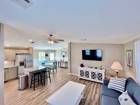 492 Red Deer Trail, Fort Myers Beach, FL 33931