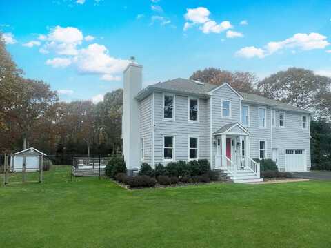 46 Old Fish Cove Road, Southampton, NY 11968