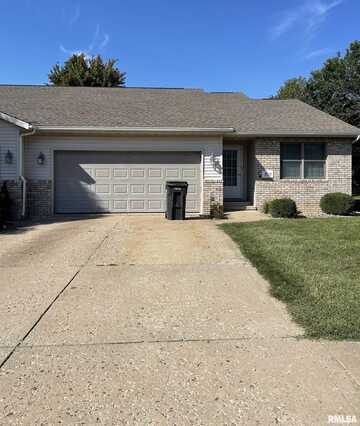 2113 MOUNT VERNON Drive, Pekin, IL 61554