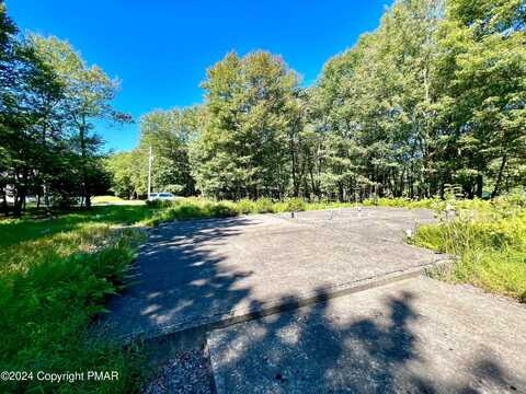 16 Oneida Trail, Albrightsville, PA 18210