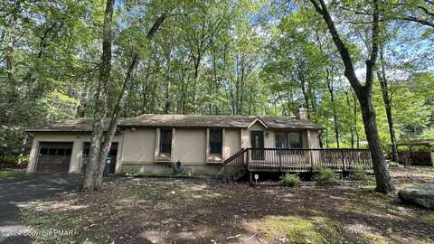 11 Fern Path, Stroudsburg, PA 18360