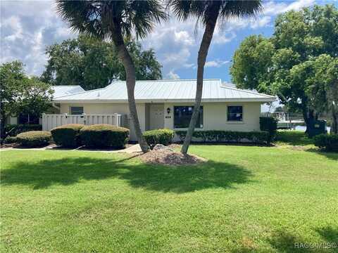 11646 W Bayshore Drive, Crystal River, FL 34429