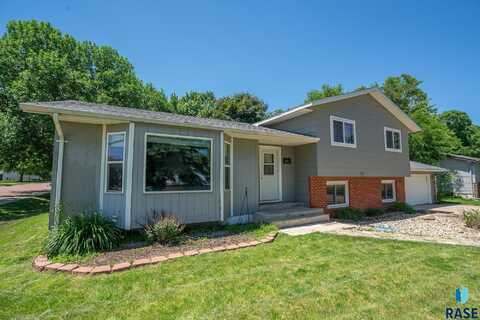 431 S Main Ave, Tea, SD 57064