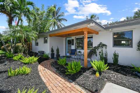 20 Windsor Road E, Jupiter, FL 33469