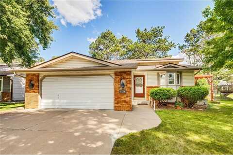 7724 Bryant Avenue N, Brooklyn Park, MN 55444