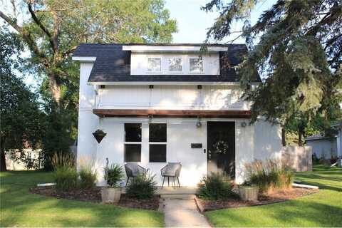 805 Hawthorne Street, Alexandria, MN 56308