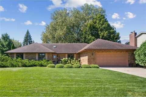 4169 Willow Wood Drive, Vadnais Heights, MN 55127