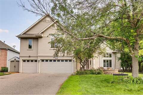 2279 Snowshoe Lane E, Maplewood, MN 55119