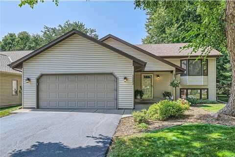 1282 Fallbrook Lane, Woodbury, MN 55125