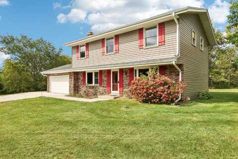 W1396 County Road O, Oconomowoc, WI 53066