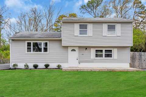 102 Cedar Lake Dr, Williamstown, NJ 08094