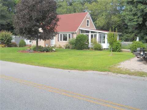 55 Oak Street, Hopkinton, RI 02804