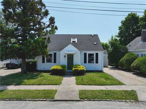 18 Spenstone Road, Cranston, RI 02910