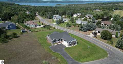 7317 E Leelanau Hills Drive, Traverse City, MI 49684