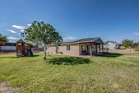 946 N 8th Avenue, Thatcher, AZ 85552