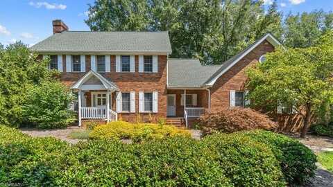 805 Dorado Circle, High Point, NC 27265