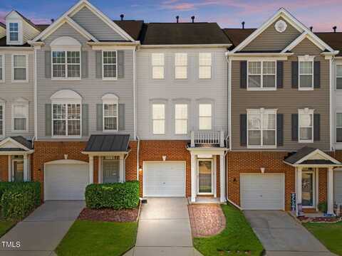 4913 Wyatt Brook Way, Raleigh, NC 27609