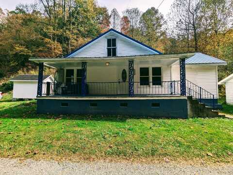 1011 Willie Yates Road, Haysi, VA 24256