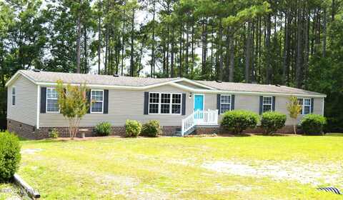 1886 Pelican Point Court SE, Bolivia, NC 28422