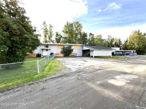 749 Fischer Avenue, Anchorage, AK 99518