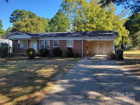 600 Hyde Park Drive NE, Concord, NC 28025