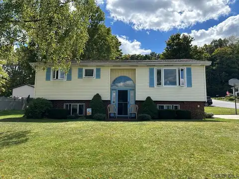 175 Hill St, Ebensburg, PA 15931