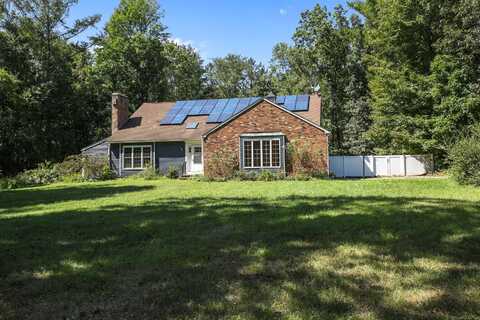 740 Wrights Crossing Road, Pomfret, CT 06259